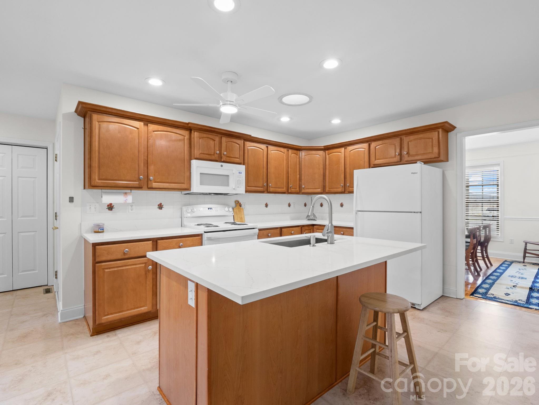 127 Kingfisher Lane Mills River NC 28759