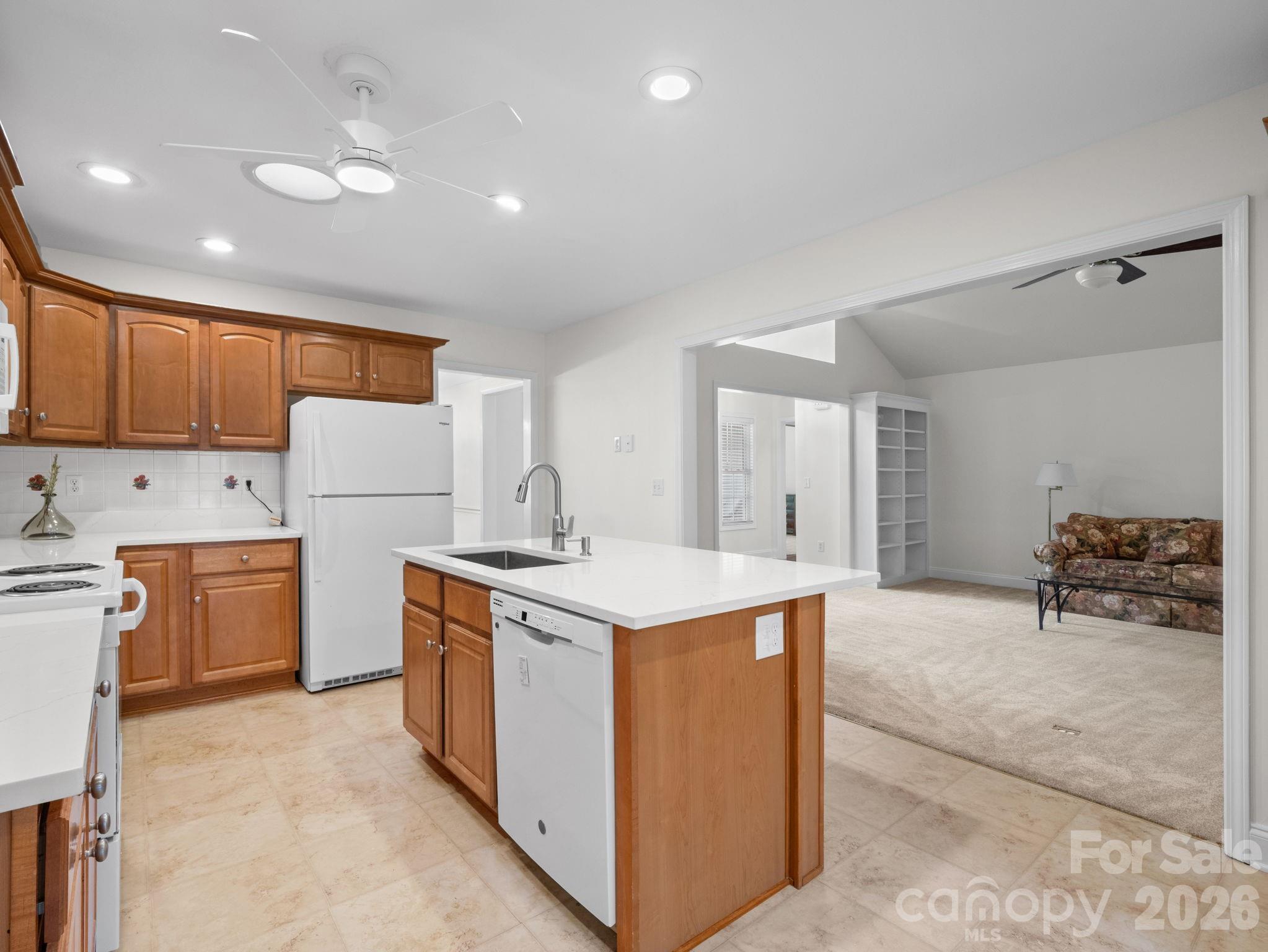 127 Kingfisher Lane Mills River NC 28759