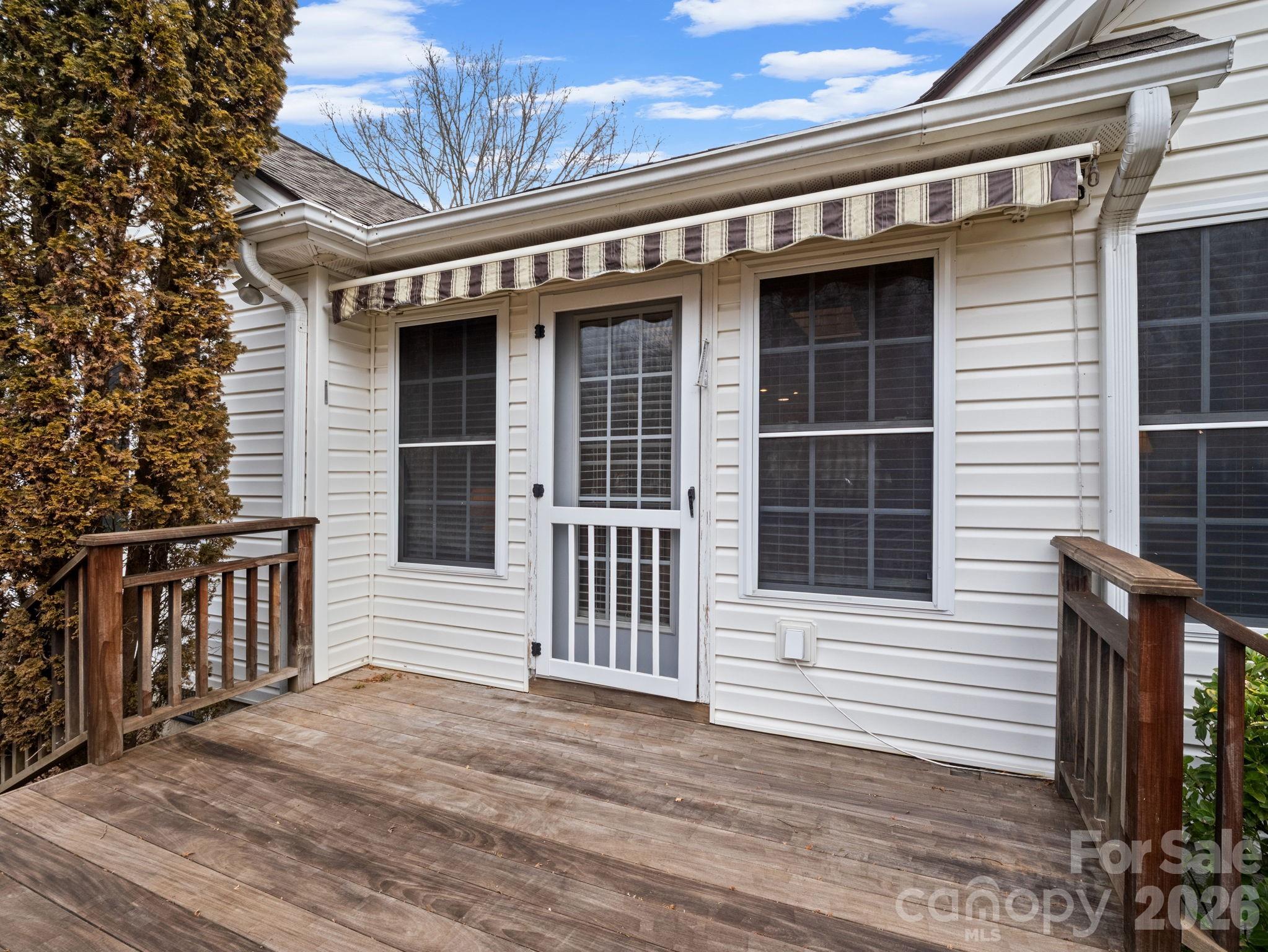 127 Kingfisher Lane Mills River NC 28759