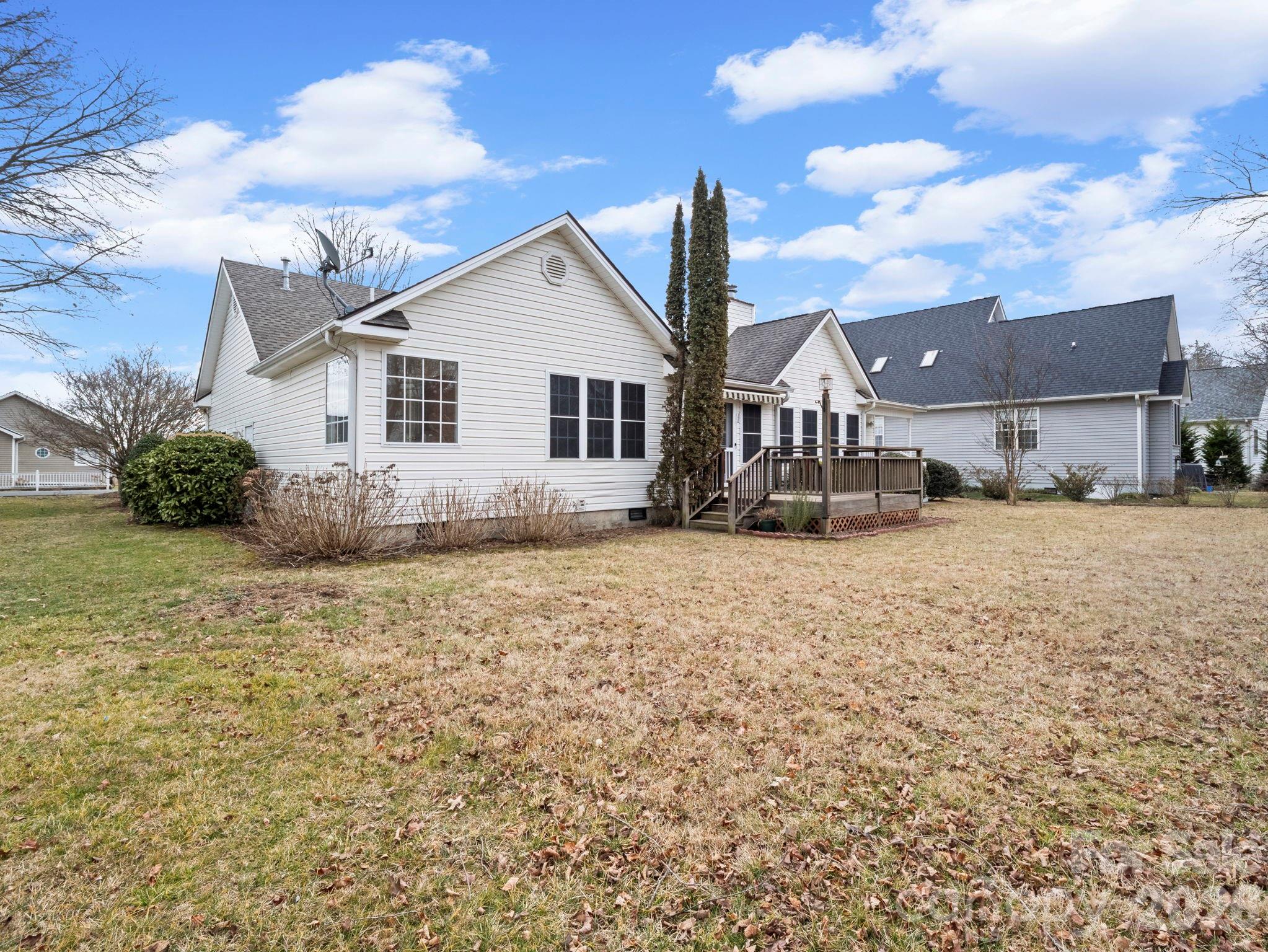 127 Kingfisher Lane Mills River NC 28759