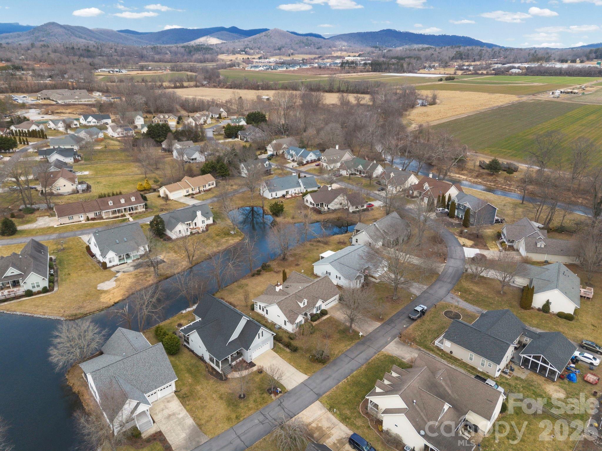 127 Kingfisher Lane Mills River NC 28759
