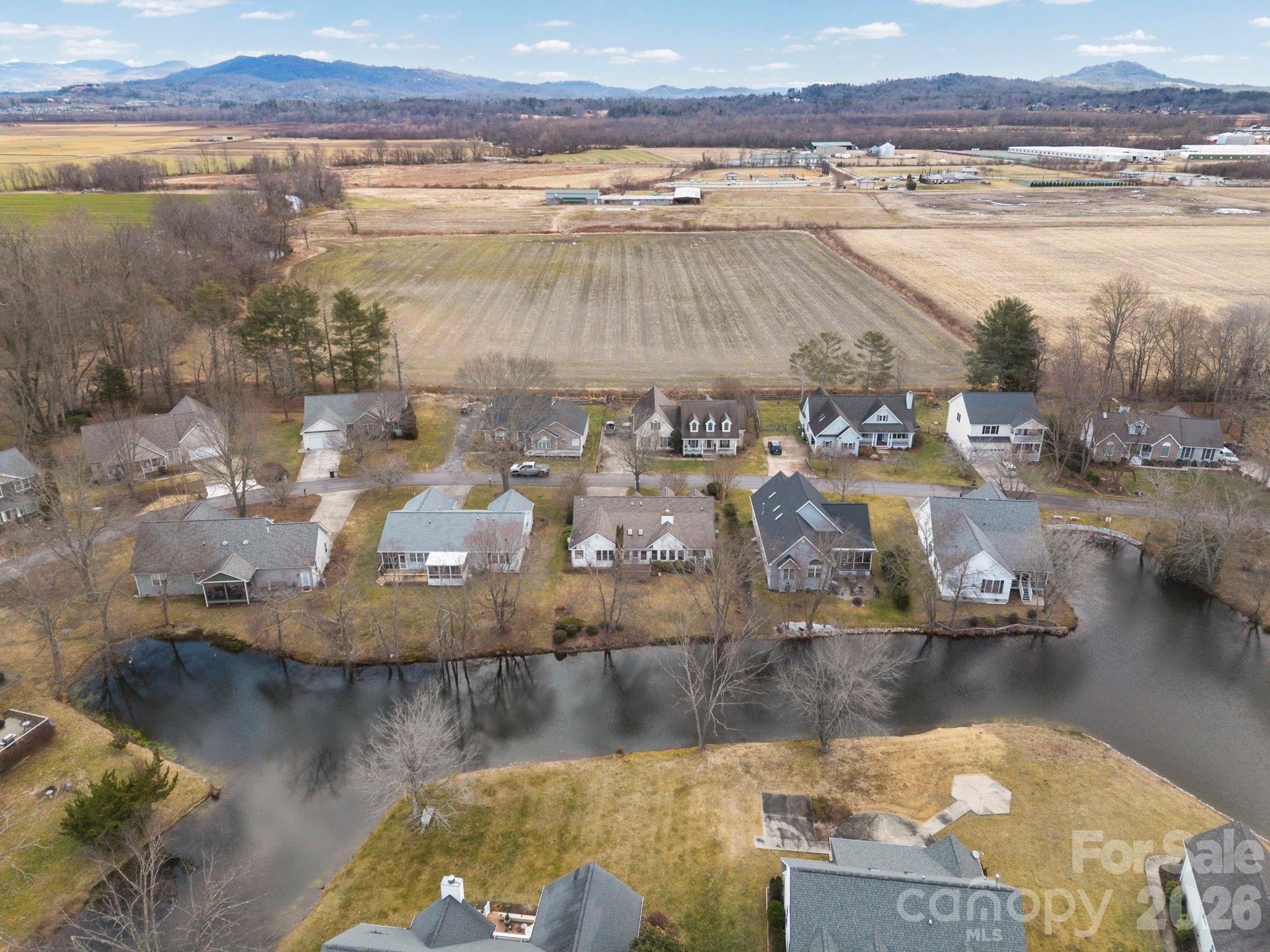 127 Kingfisher Lane Mills River NC 28759