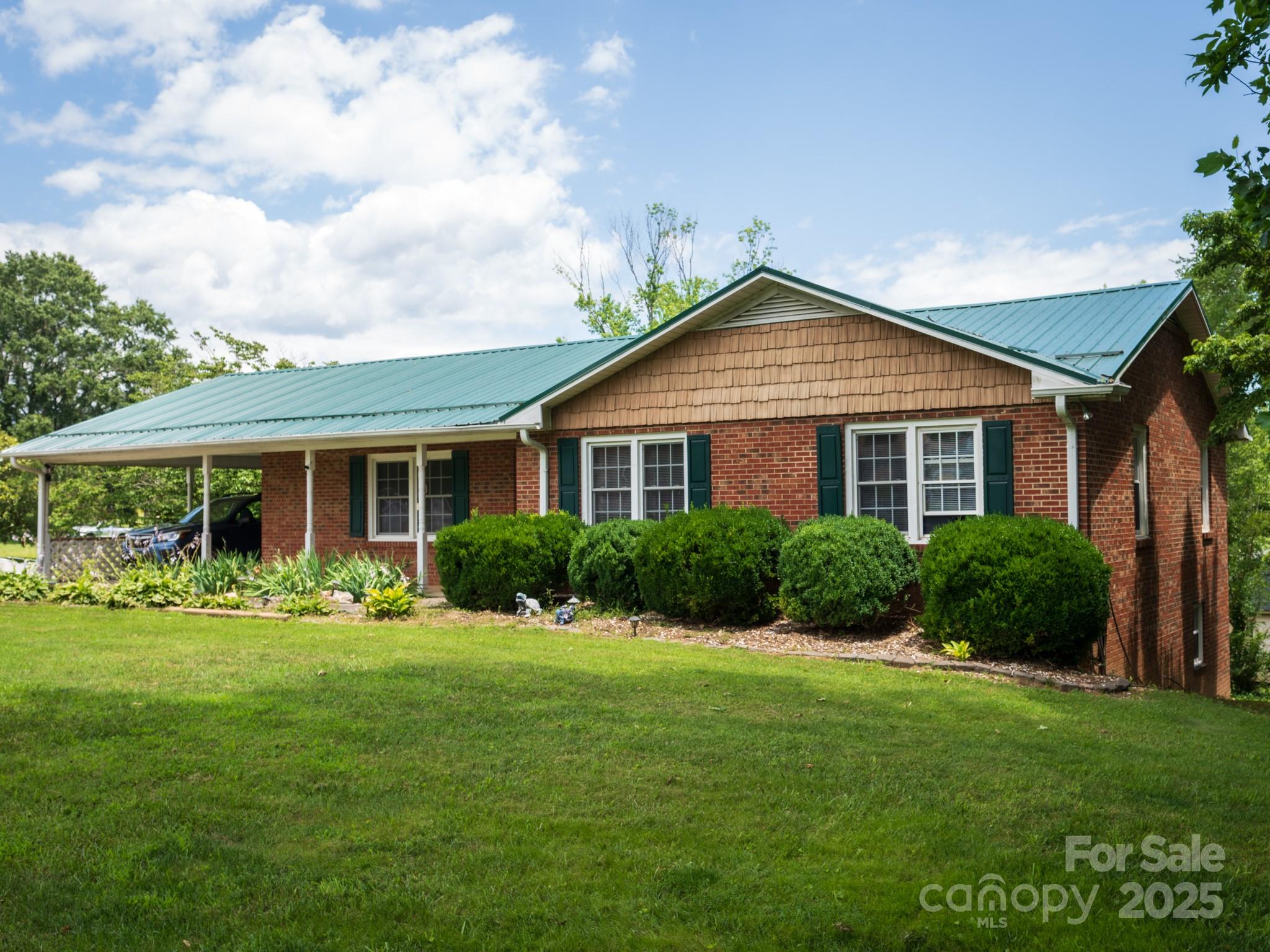 69 Katydid Drive Marion NC 28752