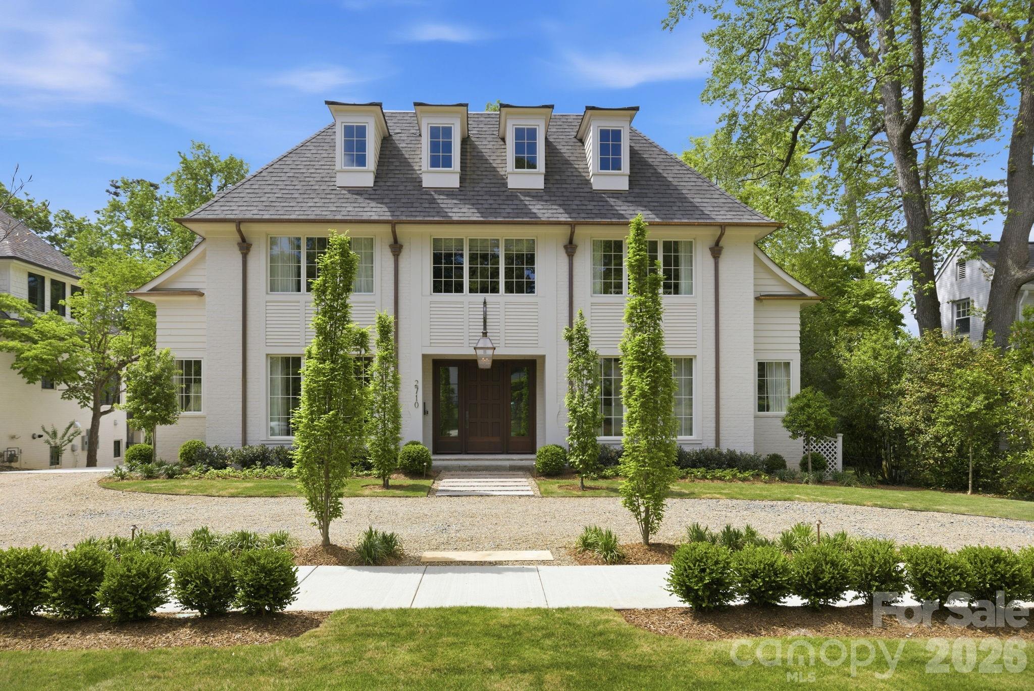 2710 Briarcliff Place Charlotte NC 28207