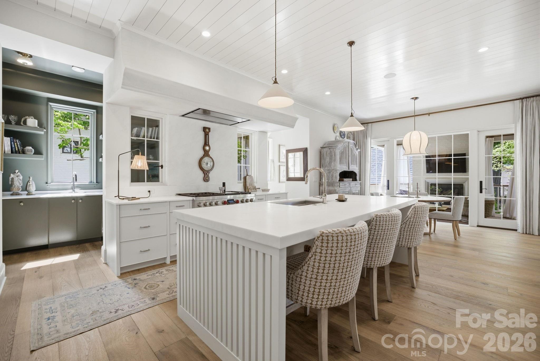 2710 Briarcliff Place Charlotte NC 28207