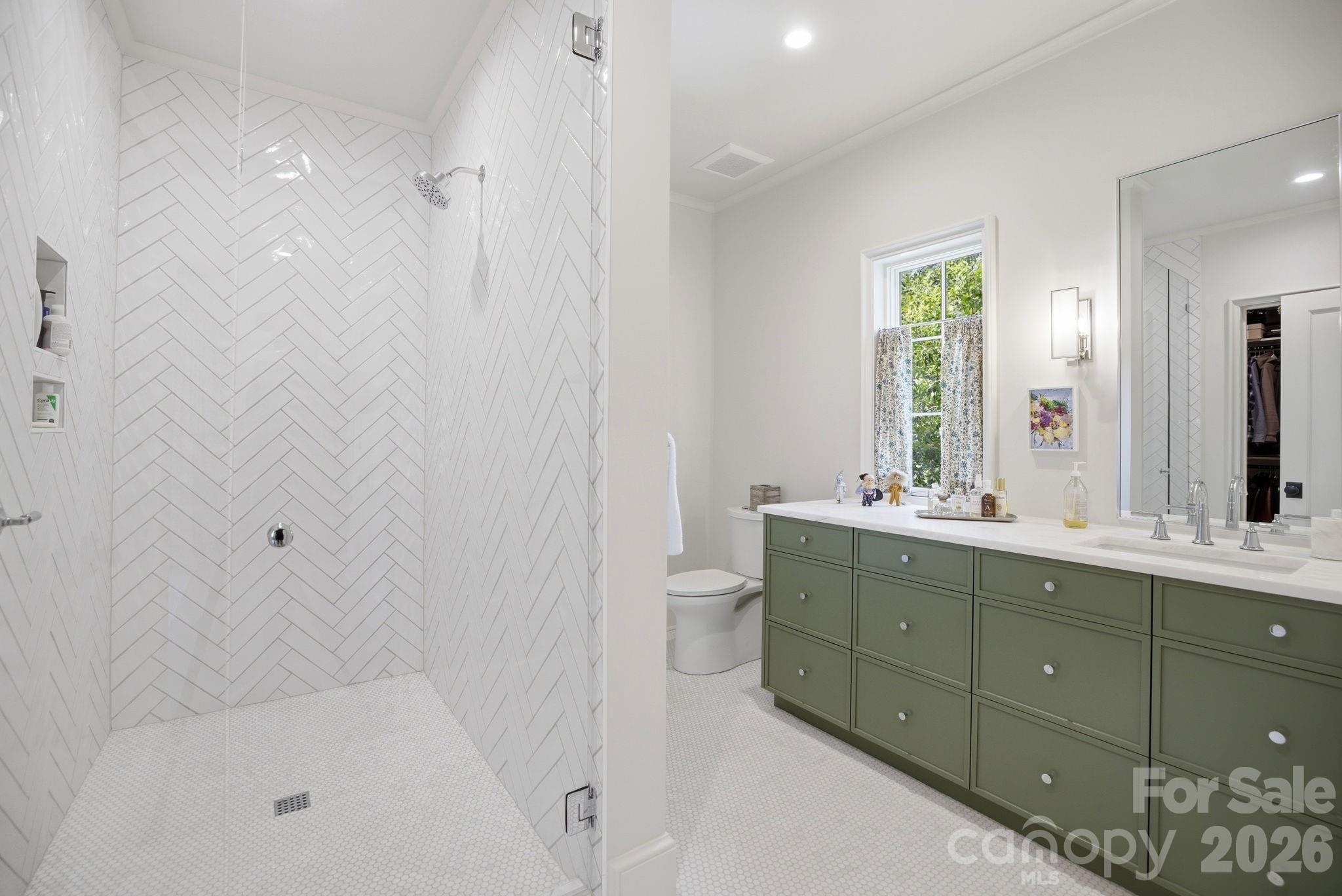 2710 Briarcliff Place Charlotte NC 28207