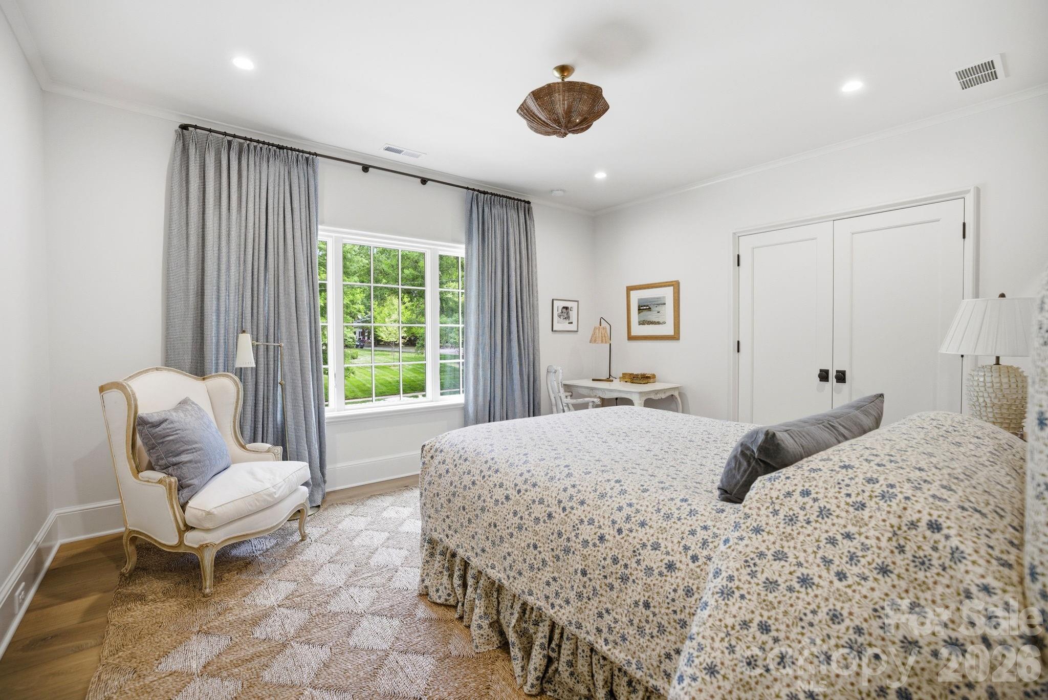 2710 Briarcliff Place Charlotte NC 28207