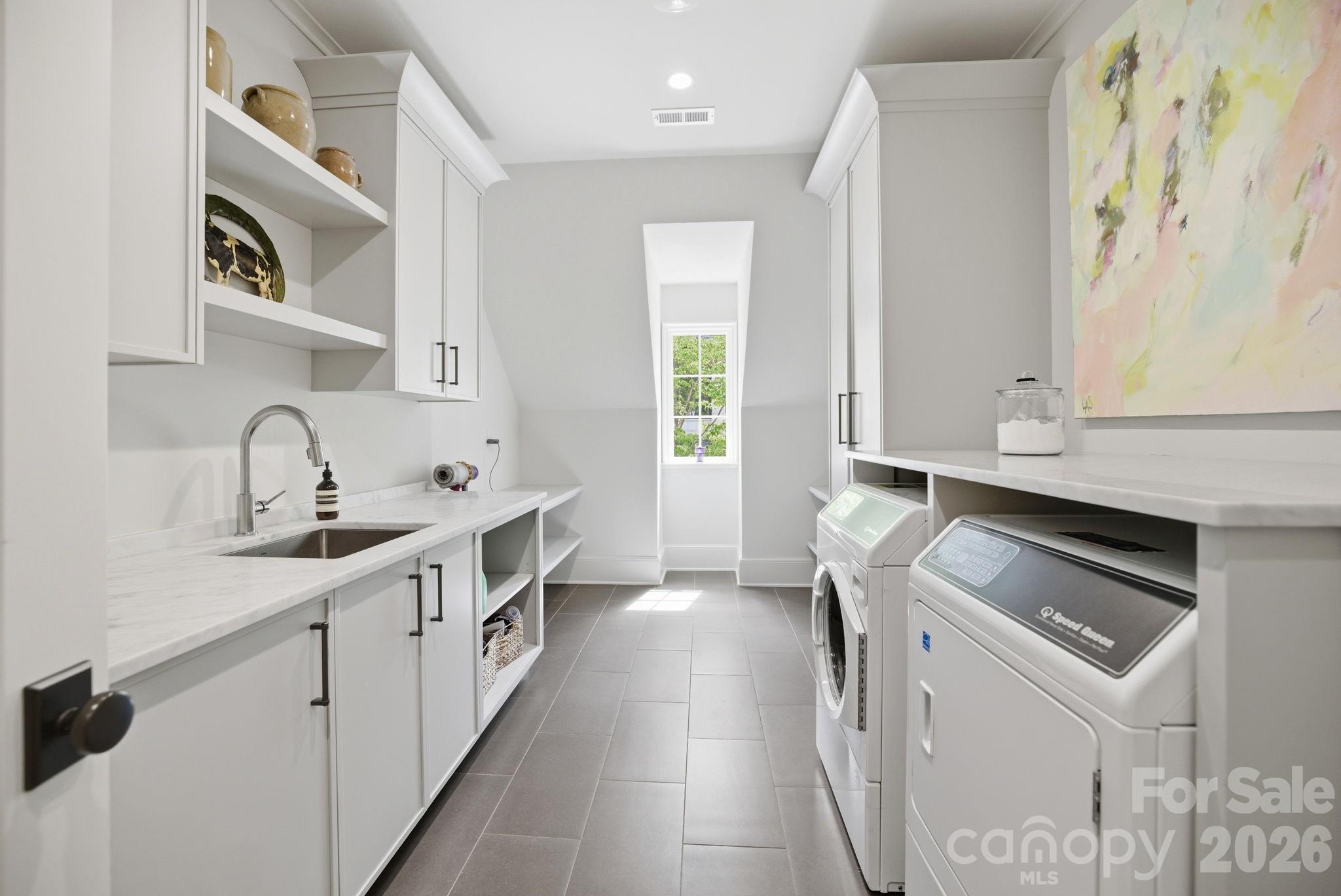 2710 Briarcliff Place Charlotte NC 28207