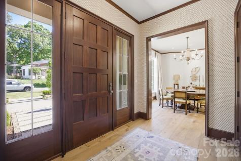 2710 Briarcliff Place Charlotte NC 28207