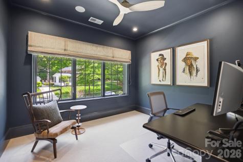2710 Briarcliff Place Charlotte NC 28207