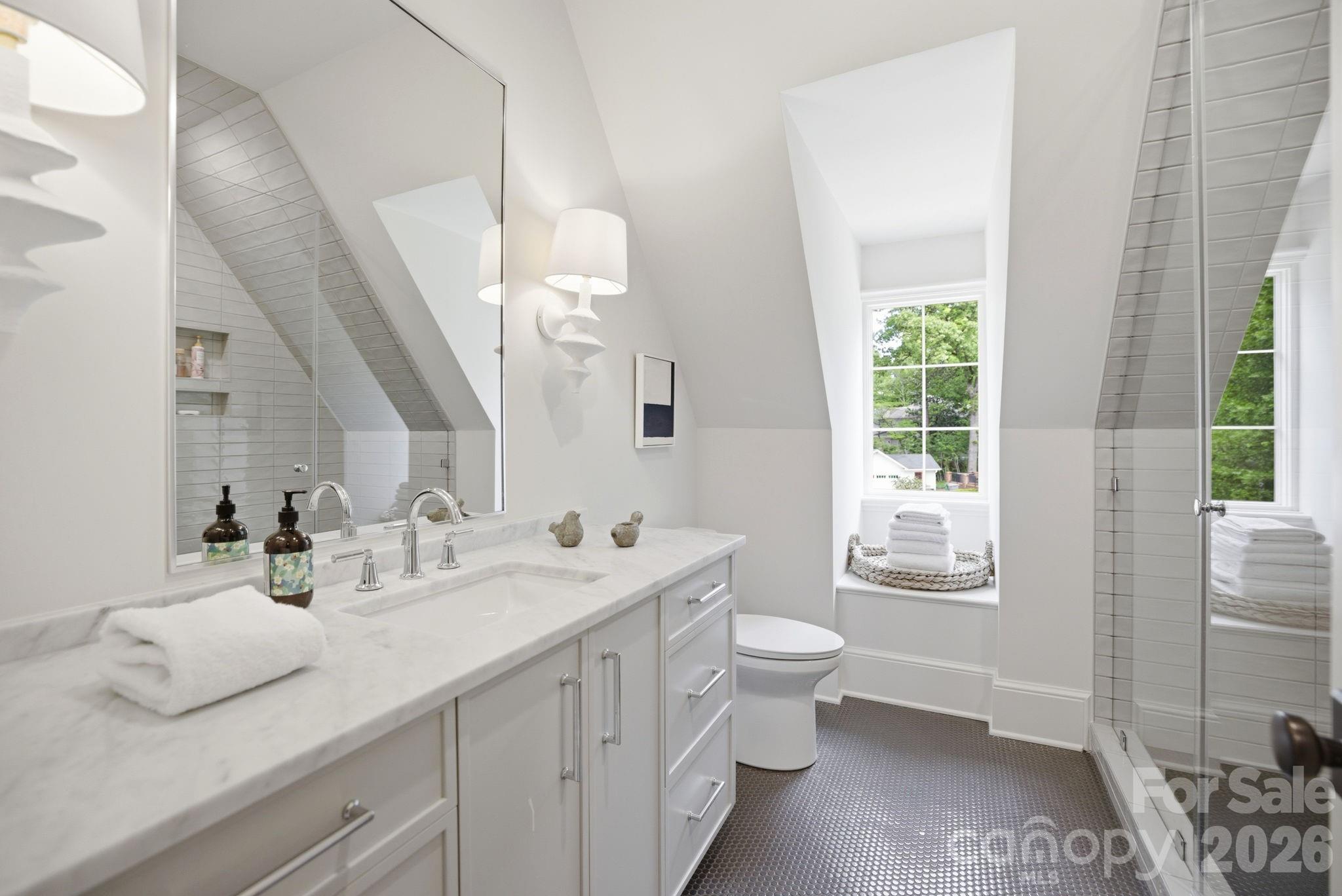 2710 Briarcliff Place Charlotte NC 28207