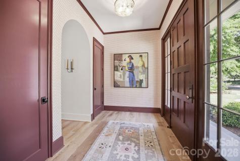 2710 Briarcliff Place Charlotte NC 28207