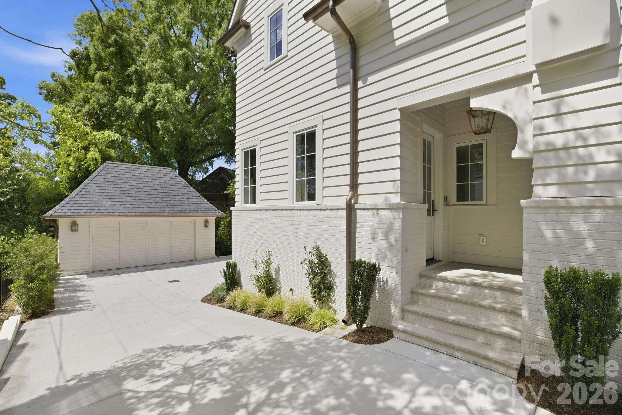 2710 Briarcliff Place Charlotte NC 28207