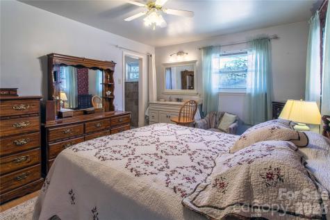 356 Pleasant Hill Drive Brevard NC 28712