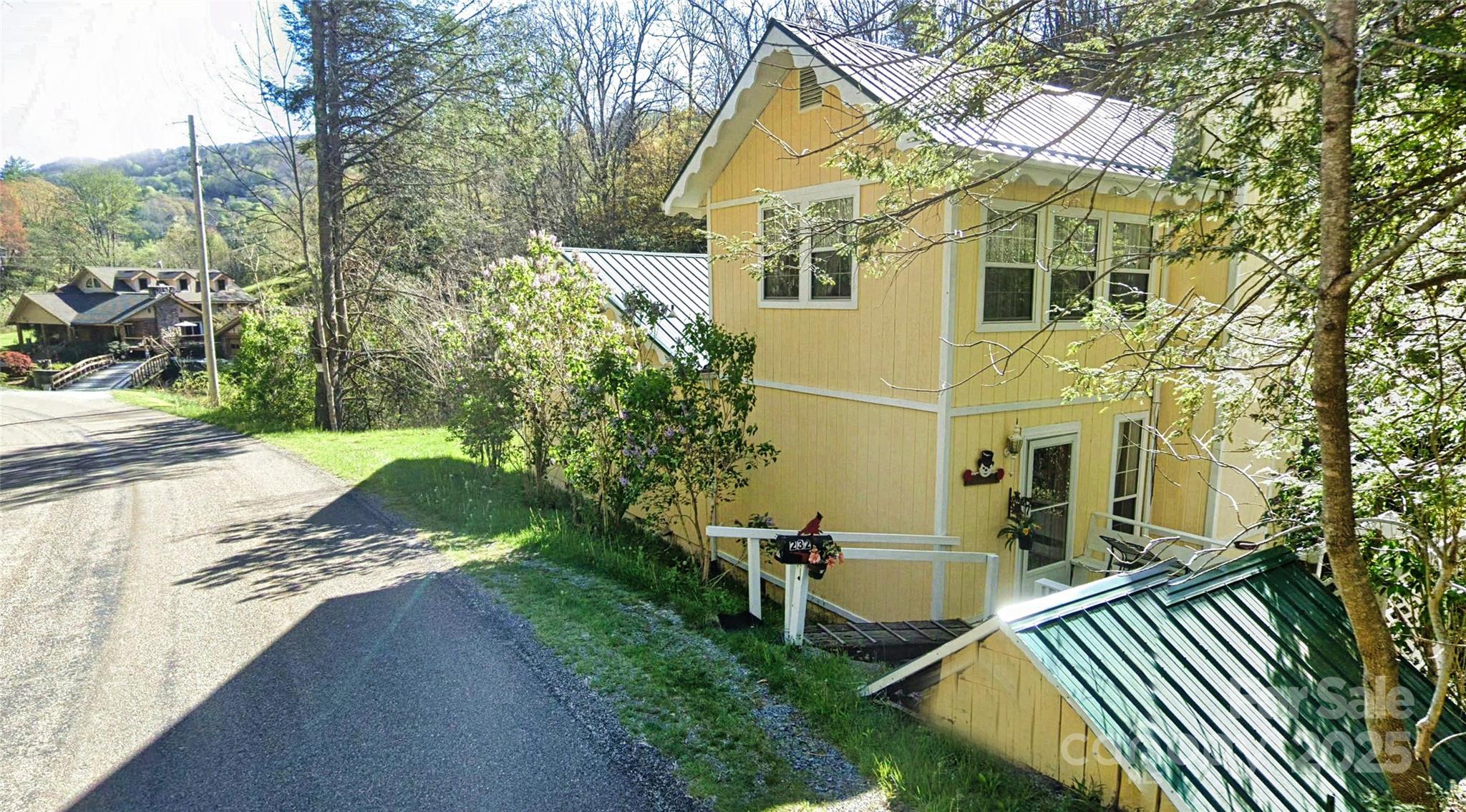 232 Cole Hollow Road Newland NC 28657