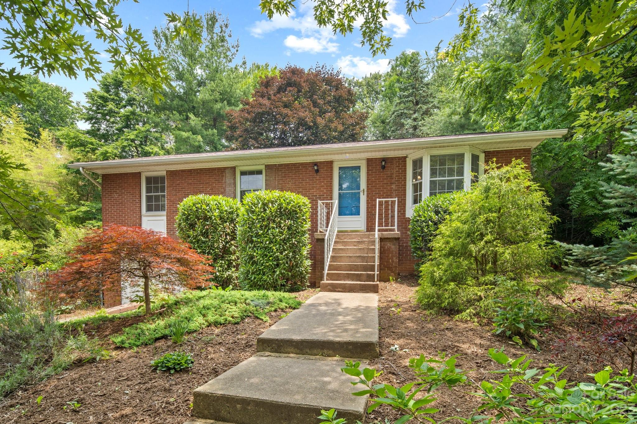 208 Melody Circle Swannanoa NC 28778