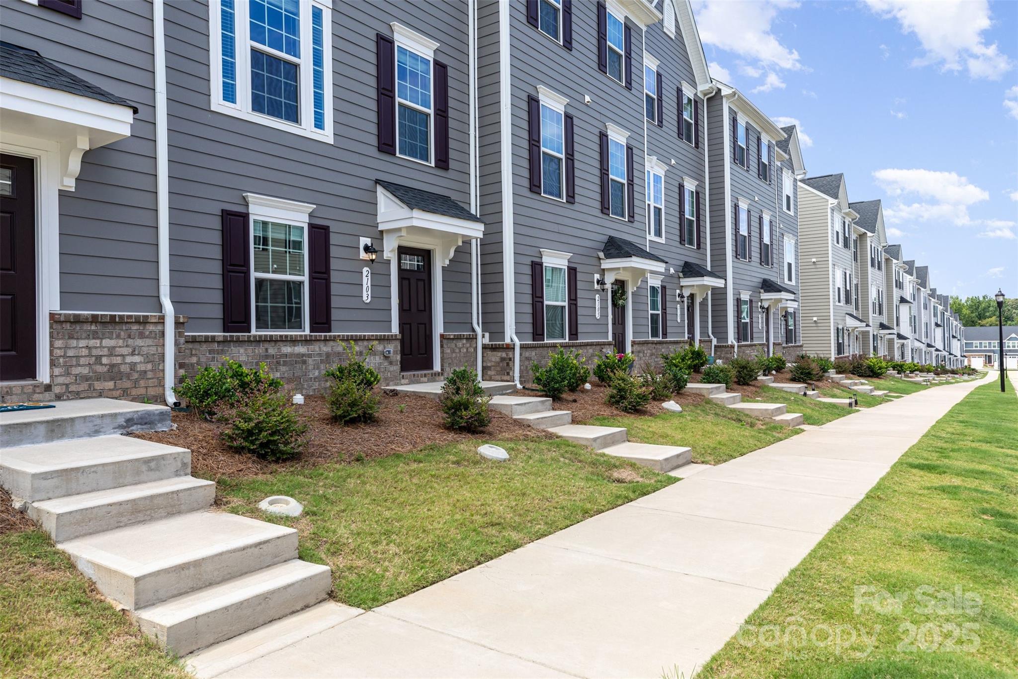 2103 Autumn Olive Lane Matthews NC 28104