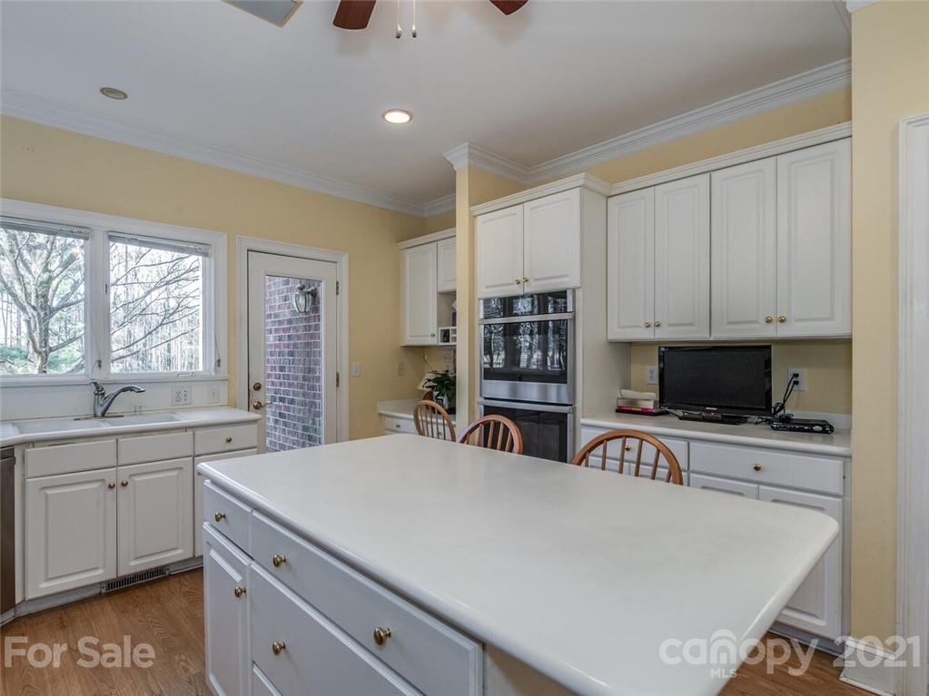 10904 Lethco Way Charlotte NC 28277