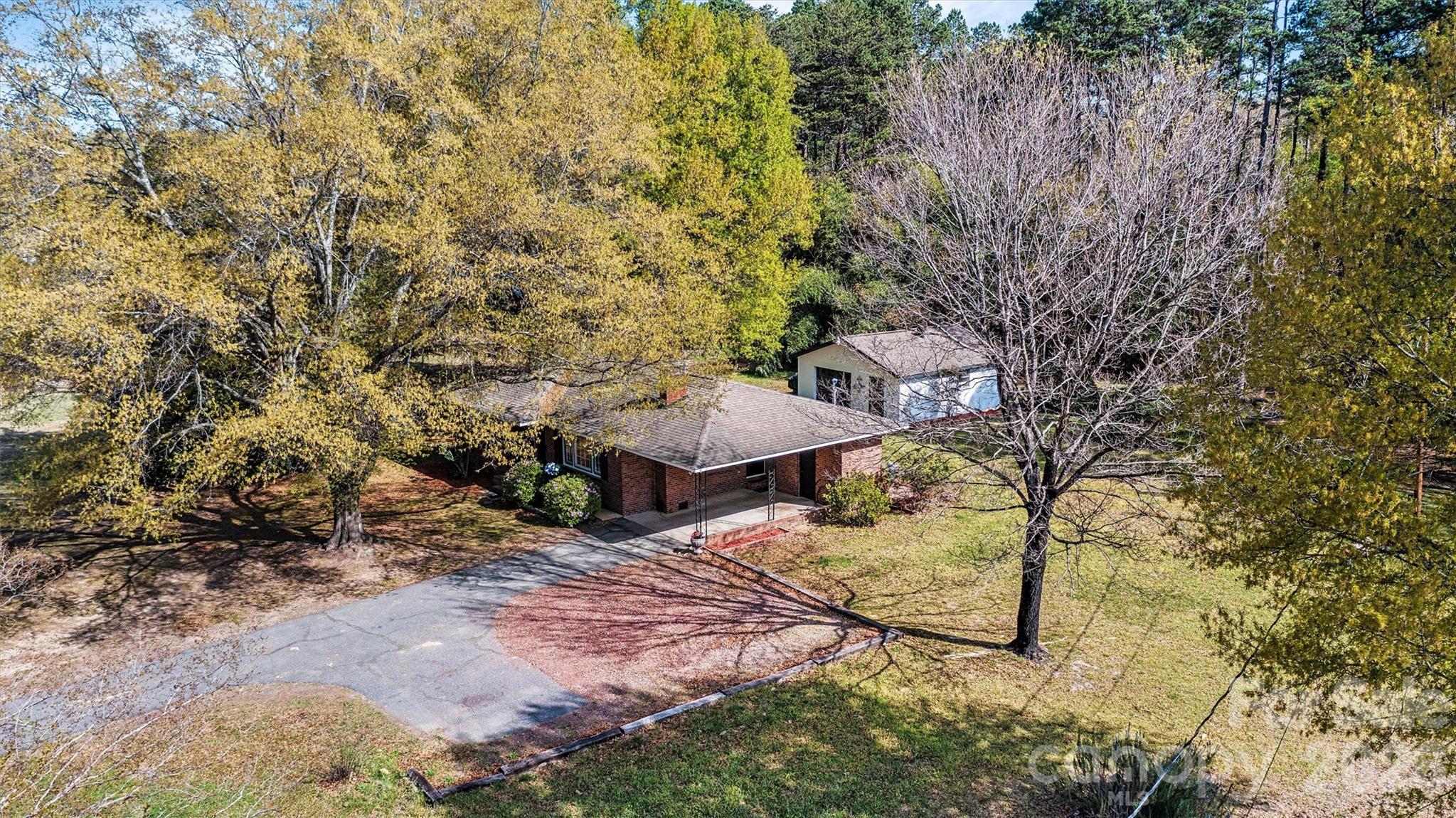 5329 E Highway 27 Highway Iron Station NC 28080