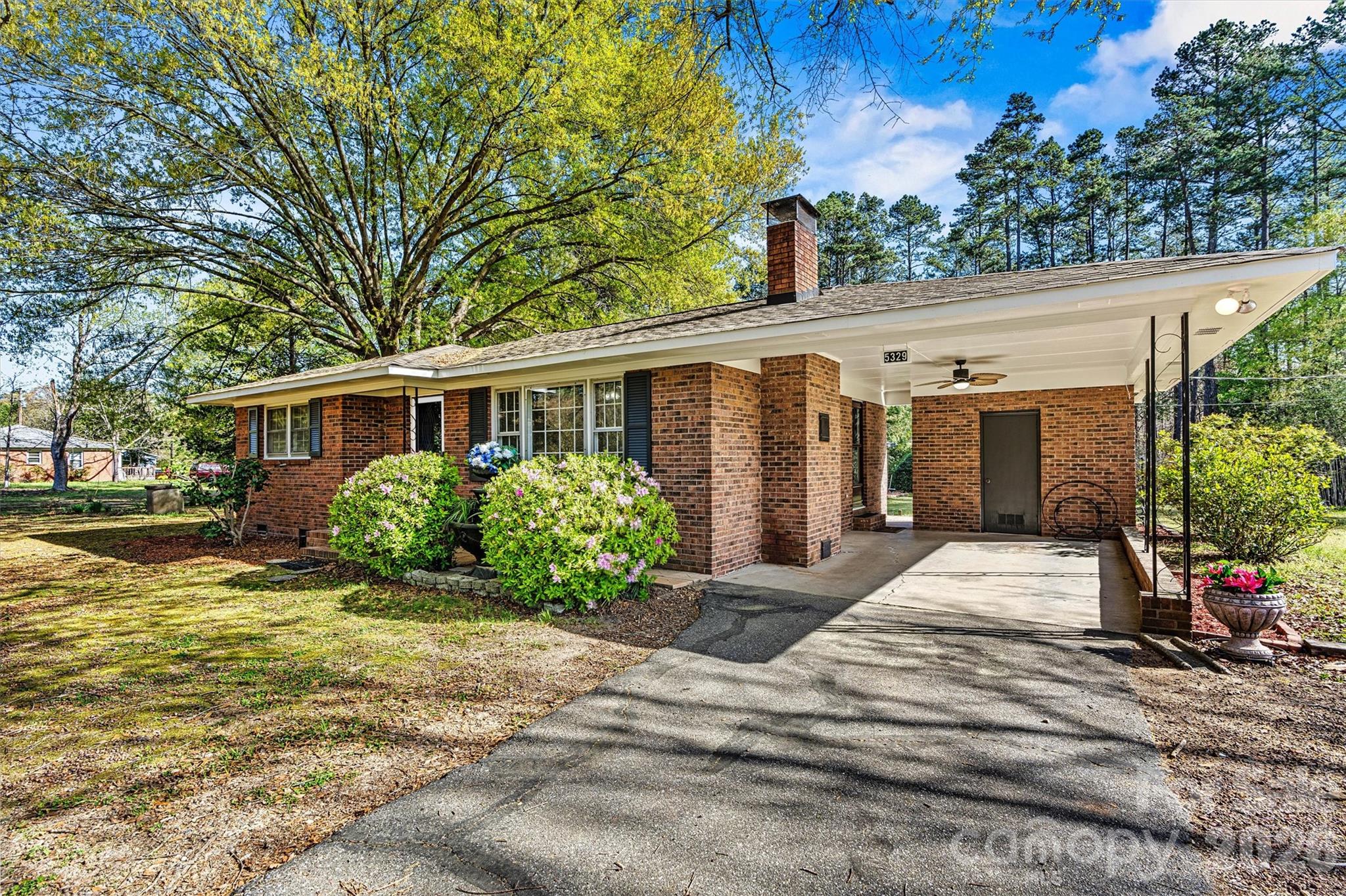 5329 E Highway 27 Highway Iron Station NC 28080