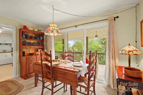 1074 Nikanor Road West Jefferson NC 28694