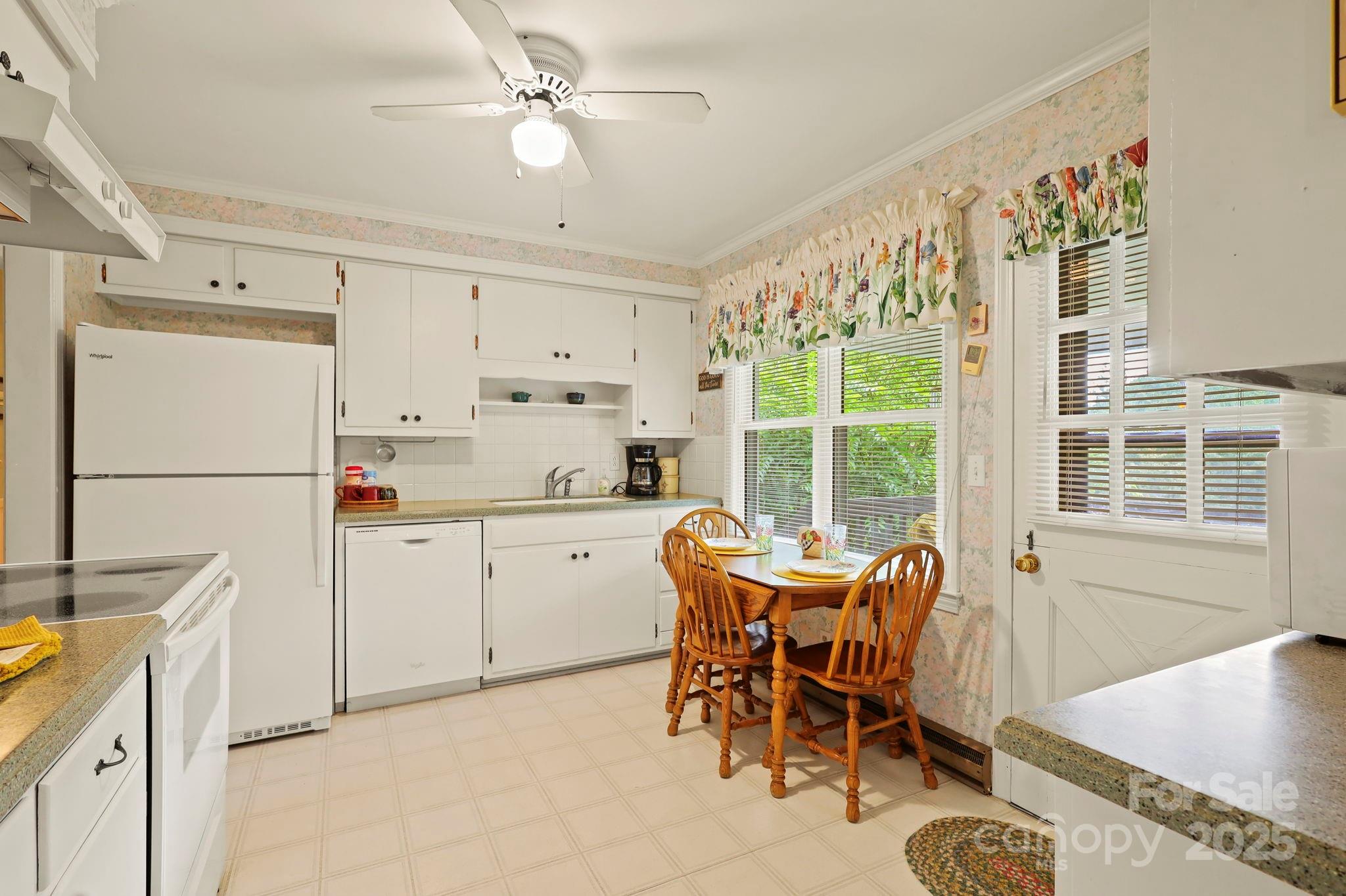 1074 Nikanor Road West Jefferson NC 28694