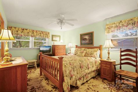 1074 Nikanor Road West Jefferson NC 28694