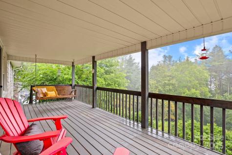 1074 Nikanor Road West Jefferson NC 28694