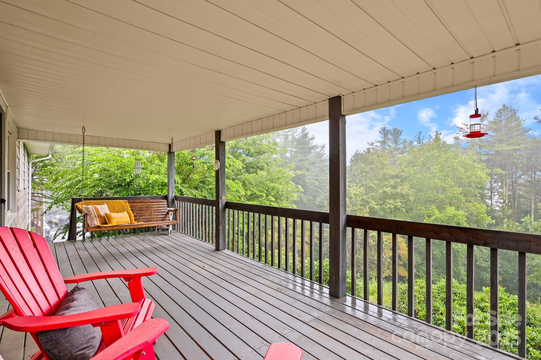 1074 Nikanor Road West Jefferson NC 28694