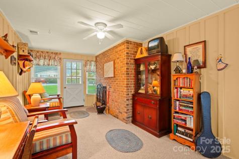 1074 Nikanor Road West Jefferson NC 28694