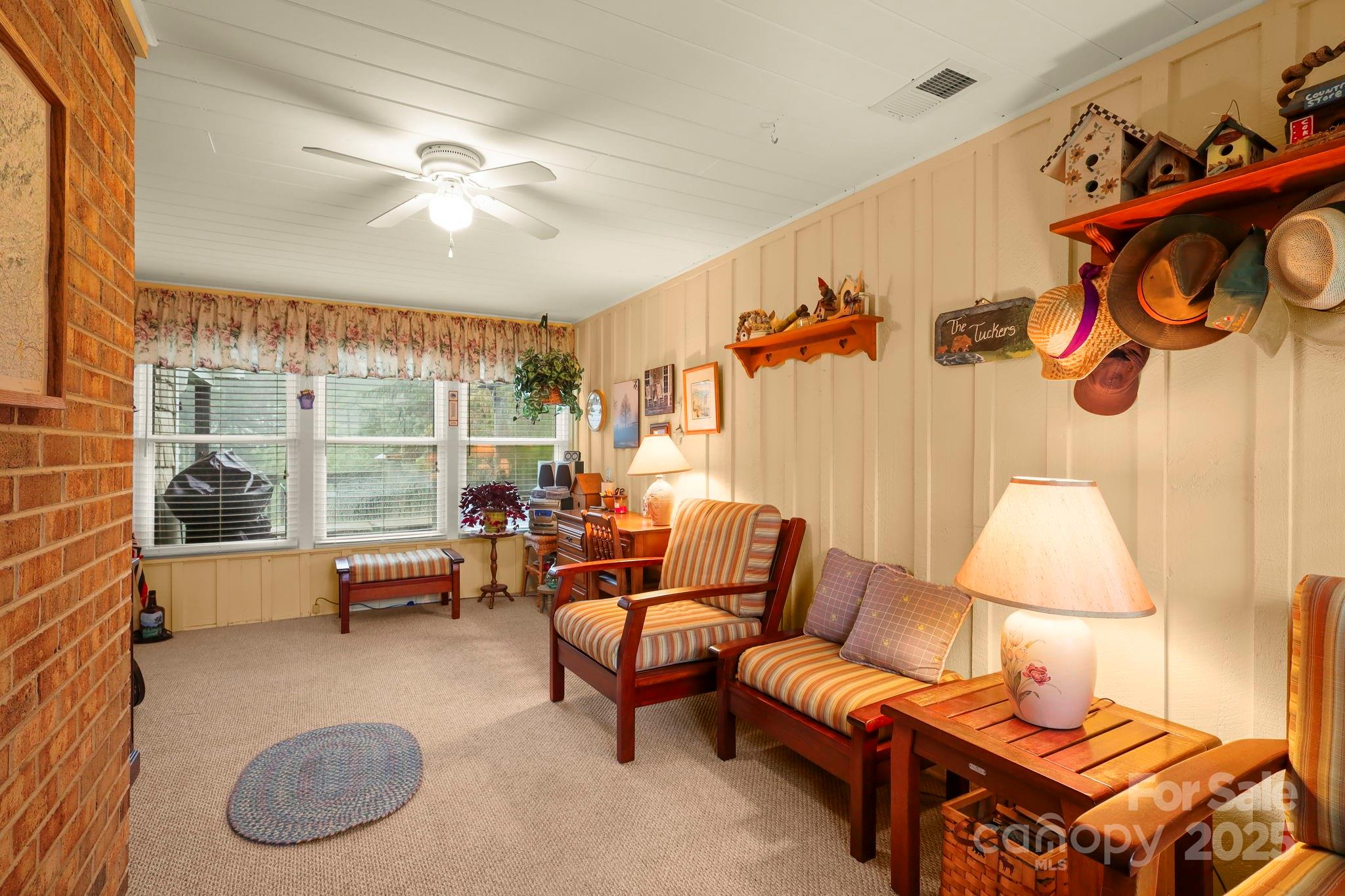 1074 Nikanor Road West Jefferson NC 28694