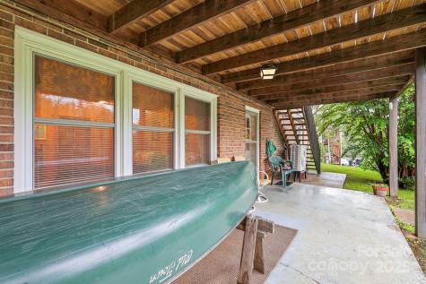 1074 Nikanor Road West Jefferson NC 28694