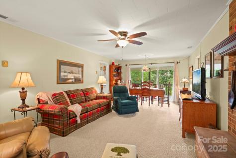 1074 Nikanor Road West Jefferson NC 28694