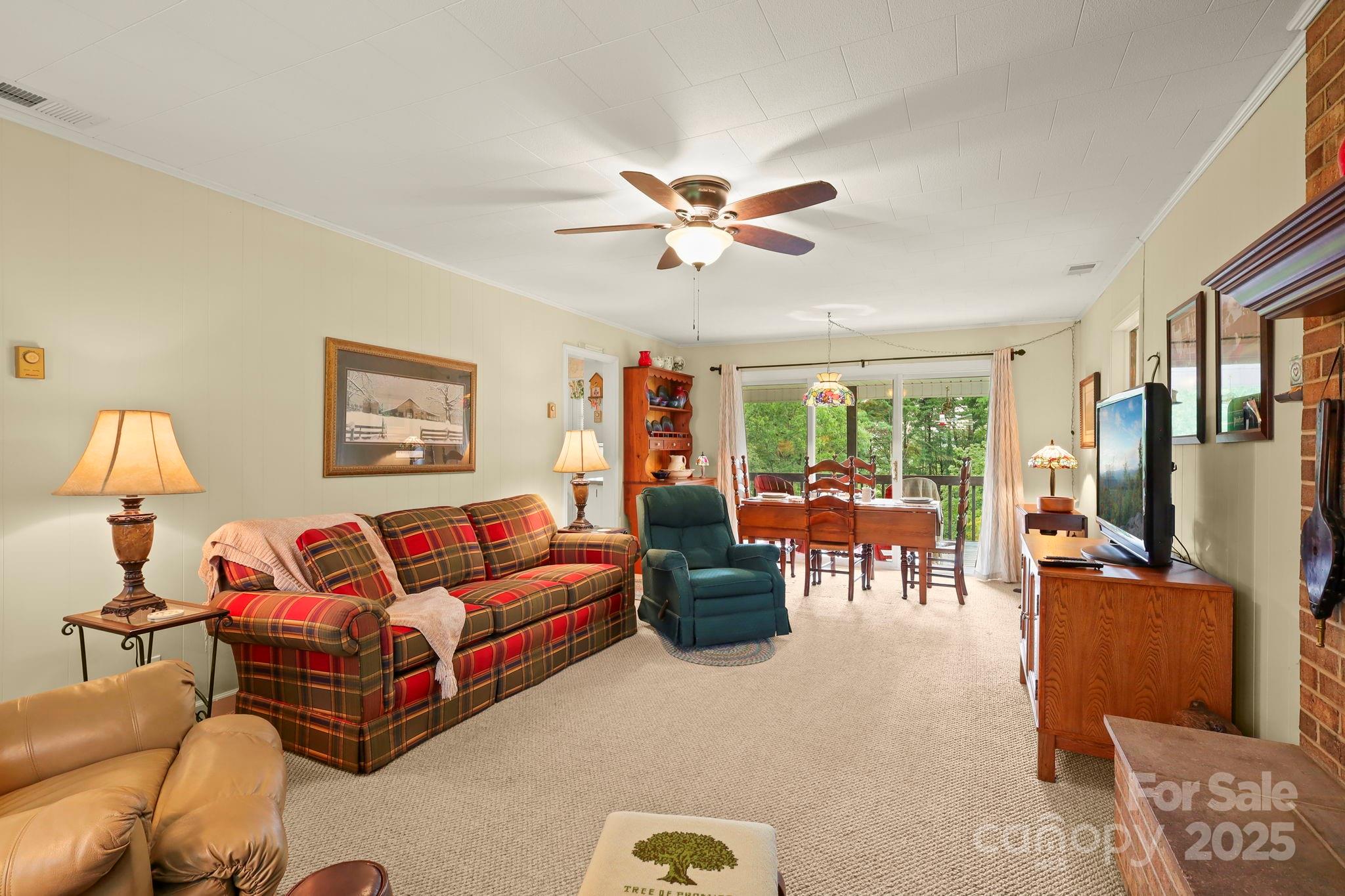 1074 Nikanor Road West Jefferson NC 28694