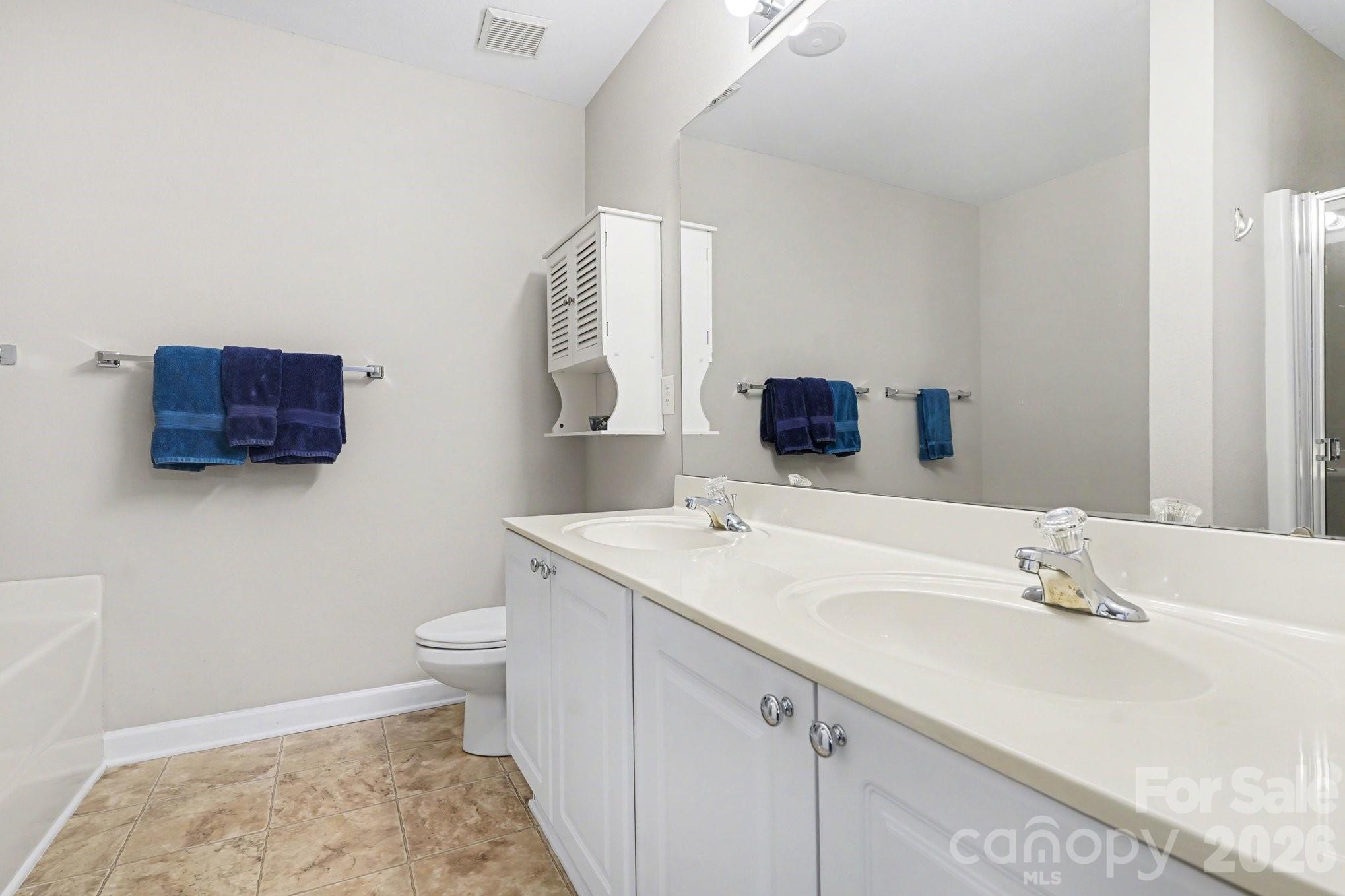 5518 Santeelah Court Charlotte NC 28217