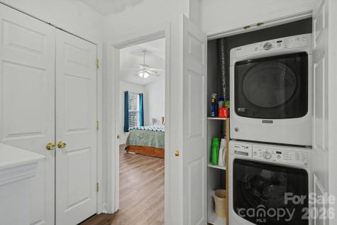 5518 Santeelah Court Charlotte NC 28217