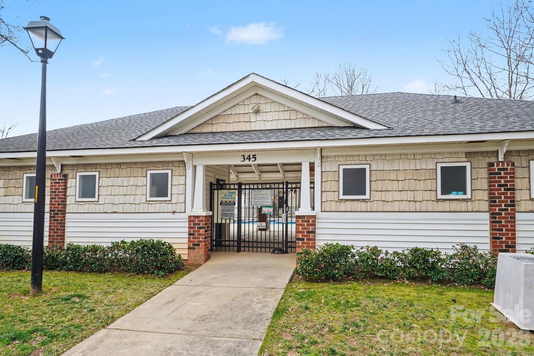 5518 Santeelah Court Charlotte NC 28217