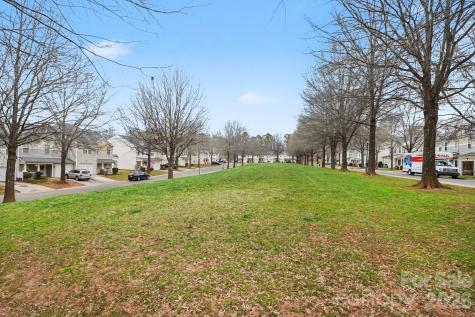 5518 Santeelah Court Charlotte NC 28217