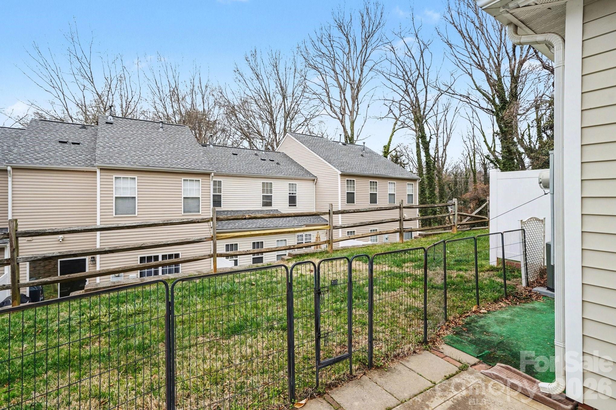 5518 Santeelah Court Charlotte NC 28217