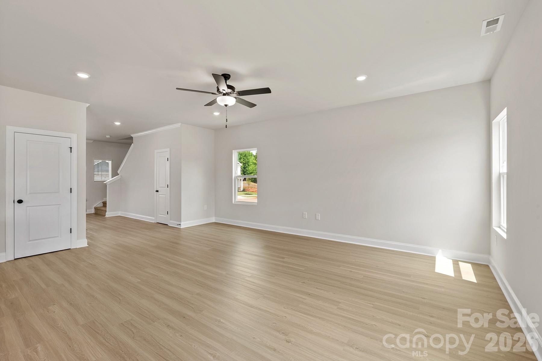 6733 Fairford Drive Charlotte NC 28215
