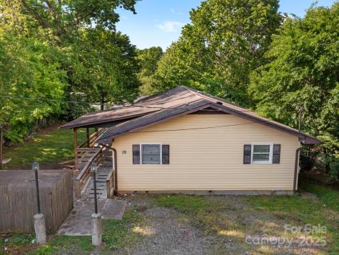 290 Deaverview Road Asheville NC 28806