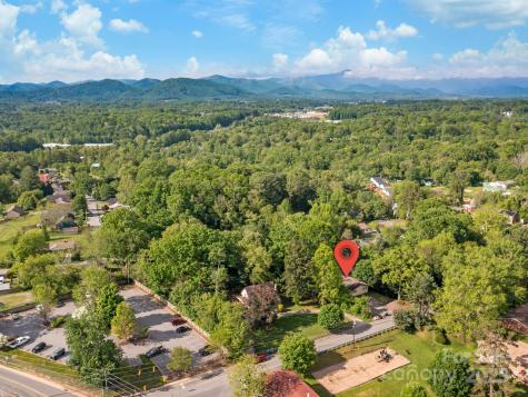 290 Deaverview Road Asheville NC 28806