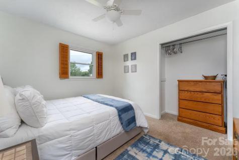 124 Oak Hill Road Candler NC 28715