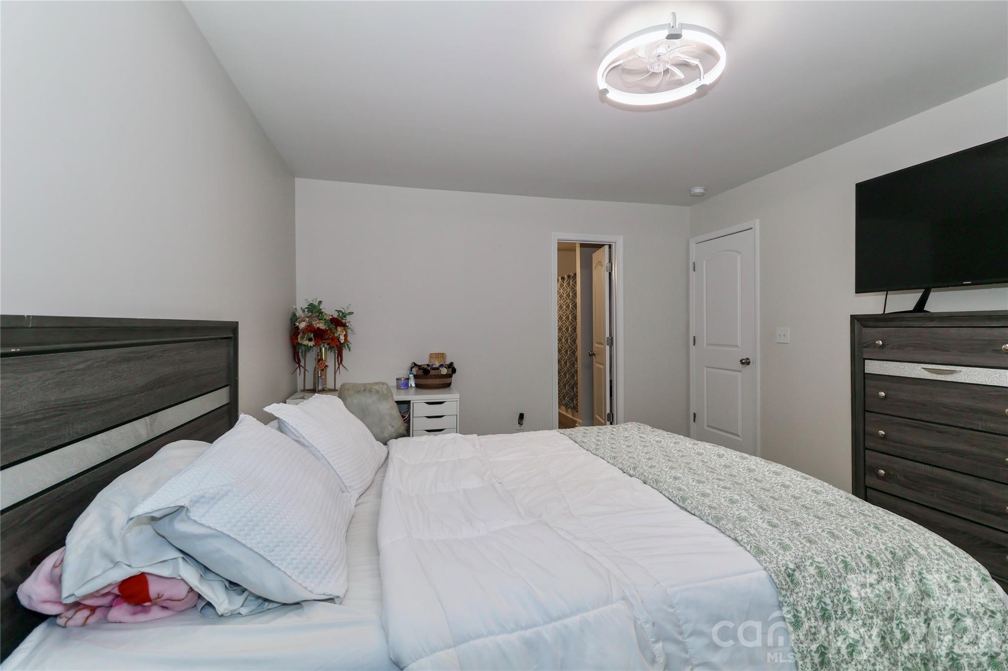 162 Four Andrews Drive Harmony NC 28634