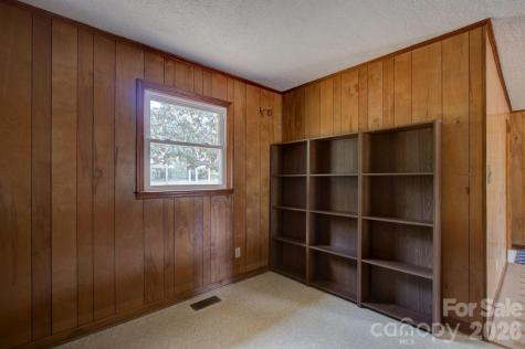 22271 Hwy 151 Highway McBee SC 29101