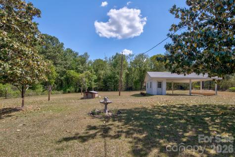 22271 Hwy 151 Highway McBee SC 29101