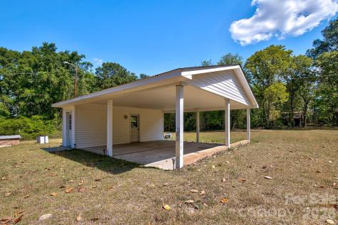 22271 Hwy 151 Highway McBee SC 29101