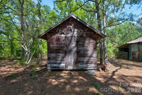22271 Hwy 151 Highway McBee SC 29101