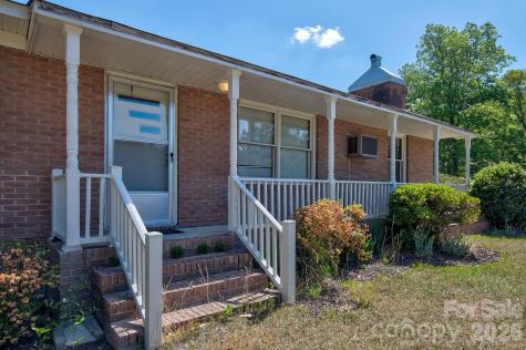 22271 Hwy 151 Highway McBee SC 29101