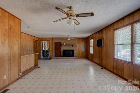 22271 Hwy 151 Highway McBee SC 29101